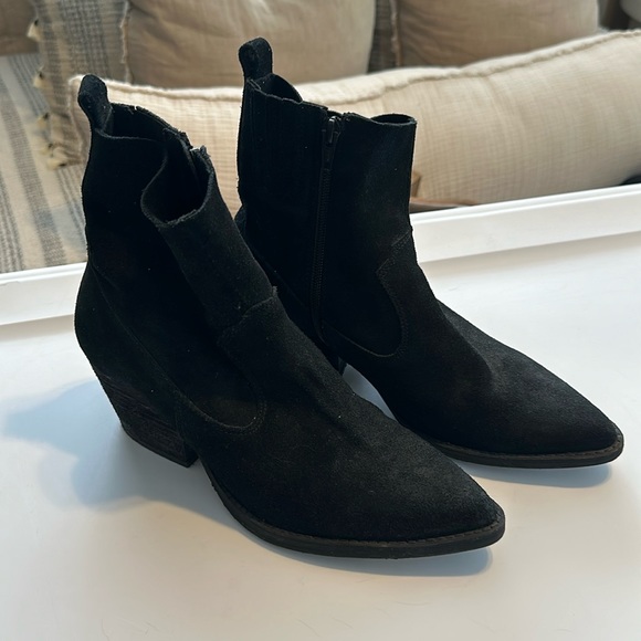 Jeffrey Campbell Shoes - Jeffrey Campbell black suede booties